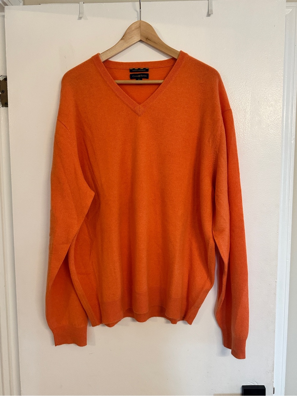 Club Room Men's V-Neck Cashmere Sweater in Orange